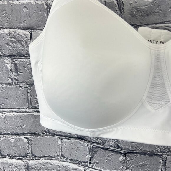 Vanity Fair Mid-Impact Wire-Free Sports Bra 716500 White New - Picture 4 of 7
